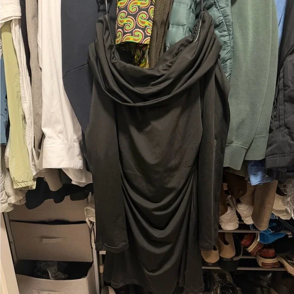 NIA Chic Black Off-Shoulder Long Sleeve Dress - Picture 4 of 6